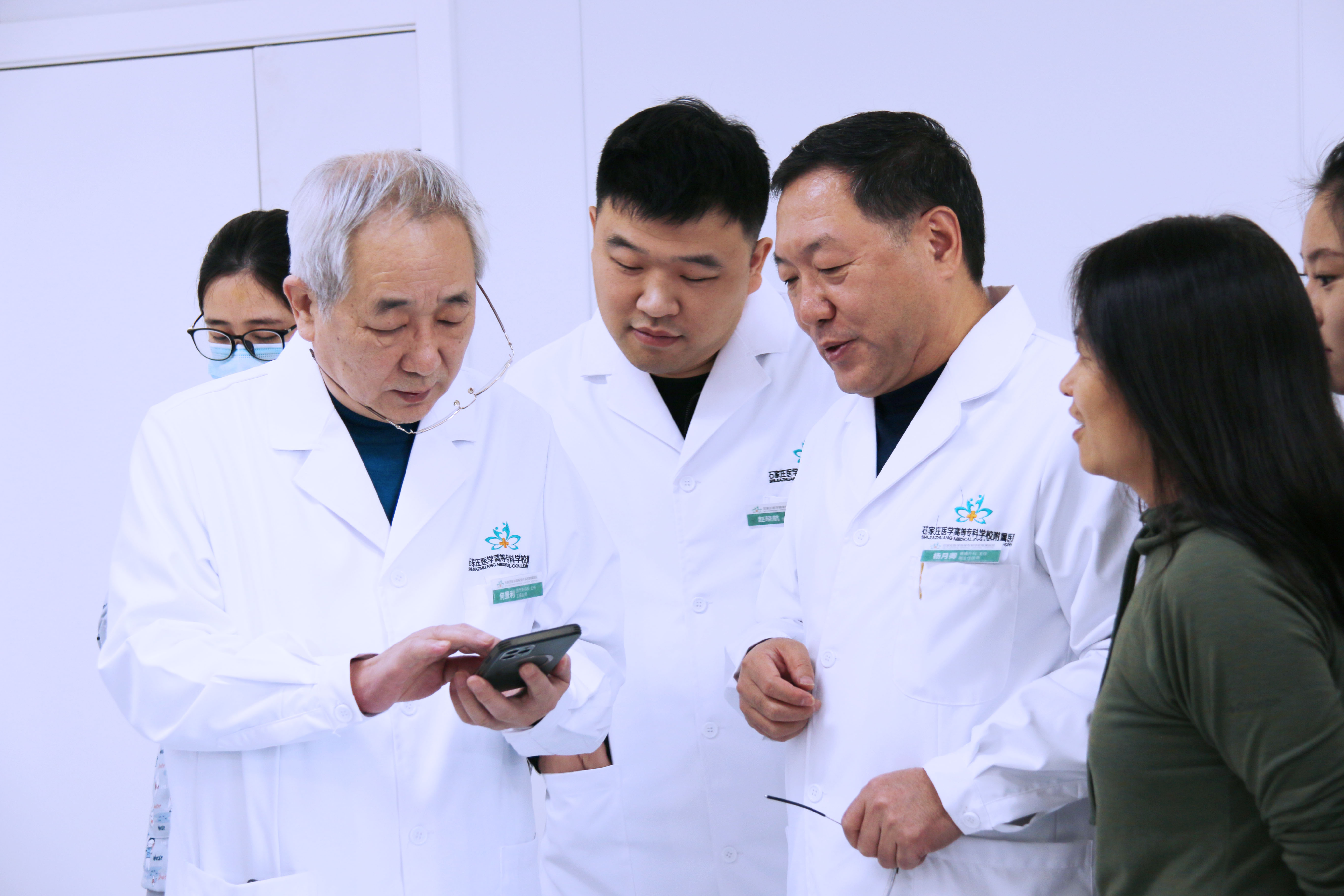漂洋过海解侨困，群策群力暖侨心