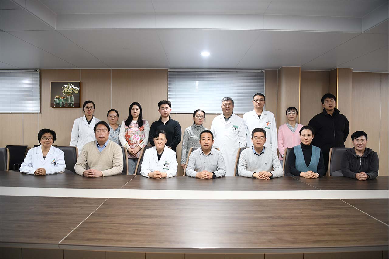 河北省健身与健康融合中心专家组赴石家庄医学高等专科学校附属医院调研考察